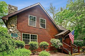 Tree Top Lodge - Gorgeous Lake Cabin With Hot Tub & Magnificent Views