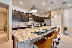 NEW 5 Bdrm Windsor Island Resort