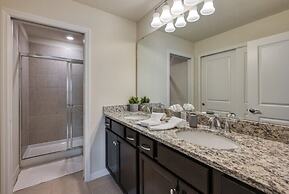 NEW 5 Bdrm Windsor Island Resort