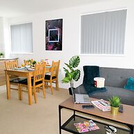 Tudors eSuites Two Bedroom & Balcony