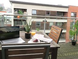 Tudors eSuites Two Bedroom & Balcony