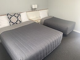 Tumbarumba Motel & Elms Restaurant