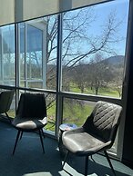 Tumbarumba Motel & Elms Restaurant