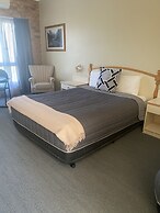 Tumbarumba Motel & Elms Restaurant