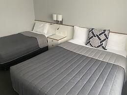 Tumbarumba Motel & Elms Restaurant