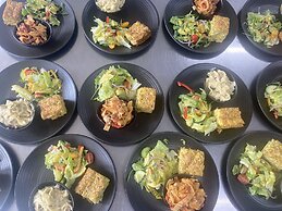 Tumbarumba Motel & Elms Restaurant