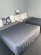 Tumbarumba Motel & Elms Restaurant