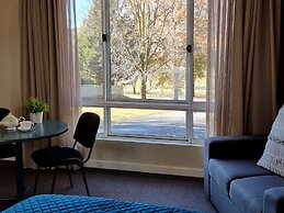 Tumbarumba Motel & Elms Restaurant