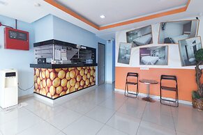 OYO 90296 Red Orange Hotel Port Klang