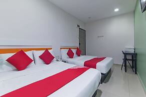 OYO 90296 Red Orange Hotel Port Klang