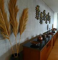 Kambaniru Beach Hotel & Resort