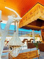 Kambaniru Beach Hotel & Resort