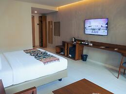 Kambaniru Beach Hotel & Resort