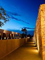 Kambaniru Beach Hotel & Resort