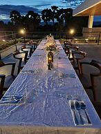 Kambaniru Beach Hotel & Resort