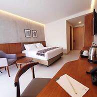 Kambaniru Beach Hotel & Resort