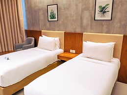 Kambaniru Beach Hotel & Resort