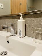 Kambaniru Beach Hotel & Resort