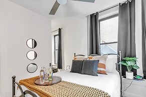 RESTAURANT on site. Walk to everything by RedAwning