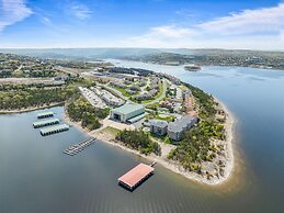 Dog-Friendly Quiet Cove Condo with Pool by RedAwning