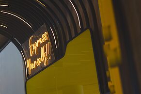 YELLO Hotel Kuta Beachwalk Bali