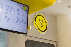 YELLO Hotel Kuta Beachwalk Bali