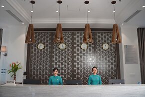 Rex Quang Binh Hotel