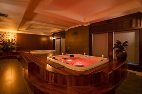 Rex Quang Binh Hotel