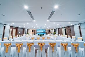 Rex Quang Binh Hotel