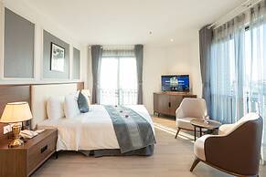 Rex Quang Binh Hotel