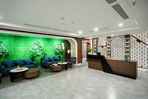 Rex Quang Binh Hotel