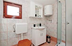 Obrovackrusevo, Modern apt w. Terrace & sea View