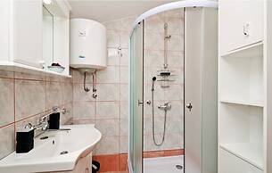 Obrovackrusevo, Modern apt w. Terrace & sea View