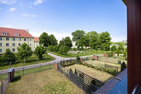 Cherry Garden Apartments by Renters