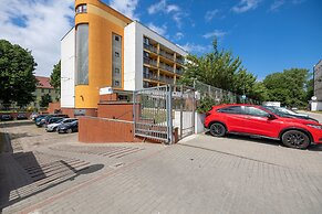 Cherry Garden Apartments by Renters