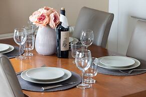 Reymonta Apartments by Renters