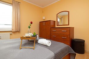 Reymonta Apartments by Renters