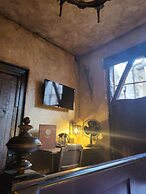 Hocus Pocus Tiny Hotel