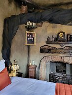 Hocus Pocus Tiny Hotel