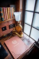 Hocus Pocus Tiny Hotel