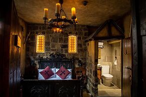 Hocus Pocus Tiny Hotel