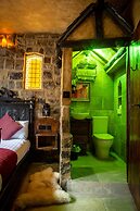 Hocus Pocus Tiny Hotel