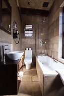 Hocus Pocus Tiny Hotel