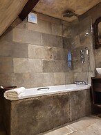 Hocus Pocus Tiny Hotel