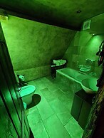 Hocus Pocus Tiny Hotel