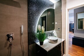 Penthouse Luxury Suite