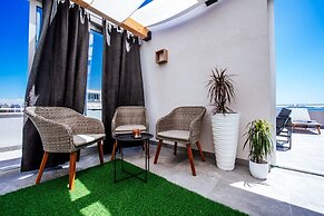 Penthouse Luxury Suite