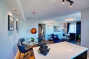 Penthouse Luxury Suite