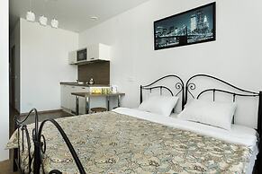 Apartment Etazhydaily Radius