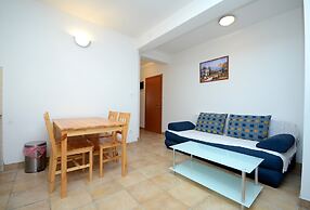 A2 - apt With 2 Balconies, 5 min Walking to Beach
